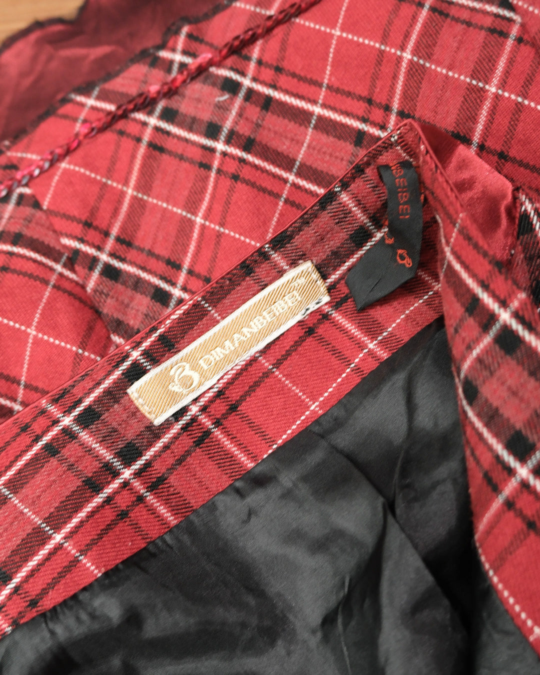 Amulet Heart Red Plaid Skirt