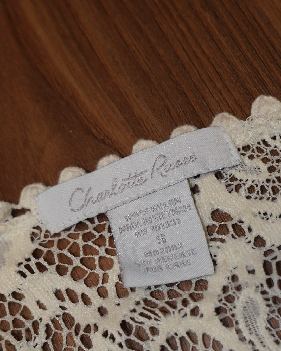 Creamy Lacey Ribbon Double Layers Top