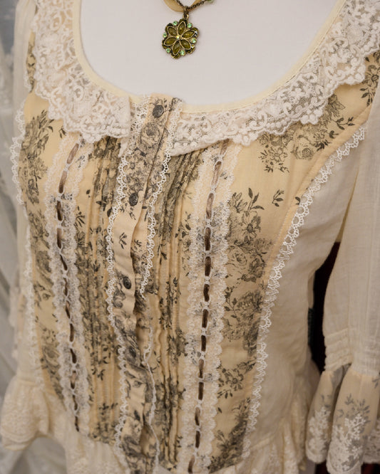 Ozz Angelo Victorian Top