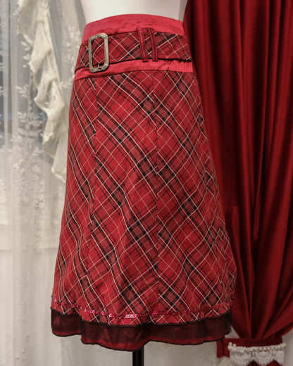 Amulet Heart Red Plaid Skirt