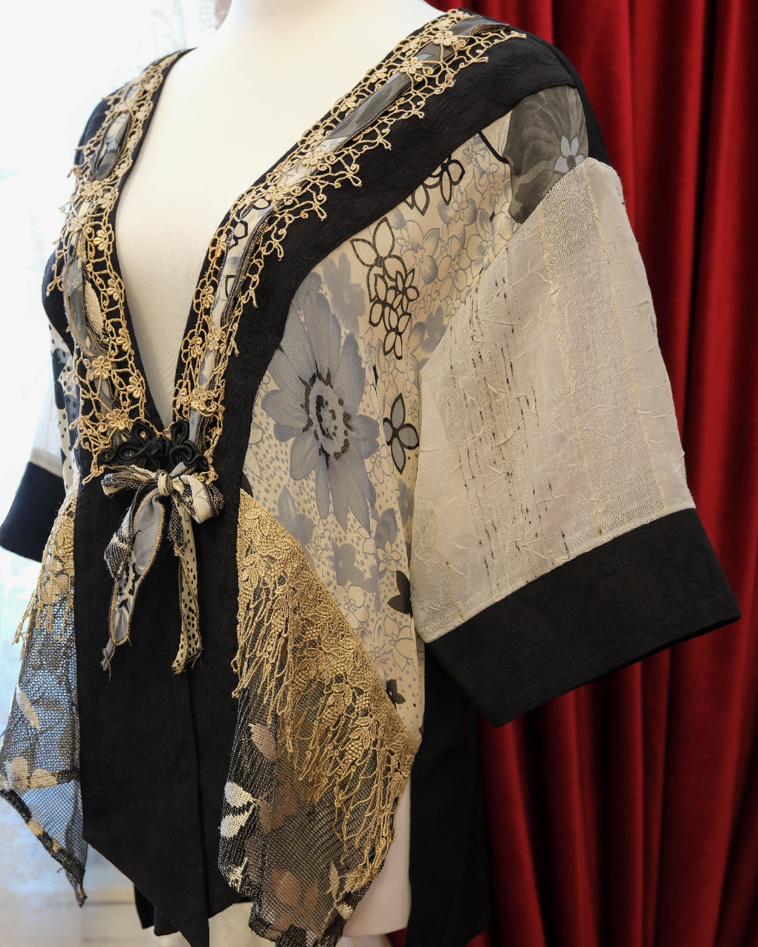 [USA] Spencer Alexis Alice Blue Lace Kimono Outer