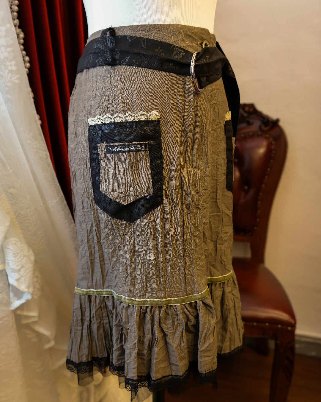 [Paris] Des filles à la vanille Khaki A-line Skirt
