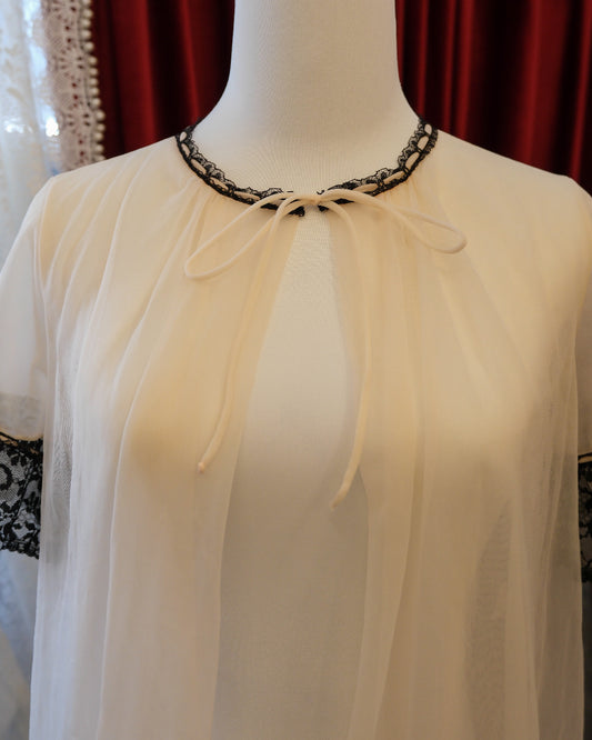 [USA] Pale Blush Sheer Top