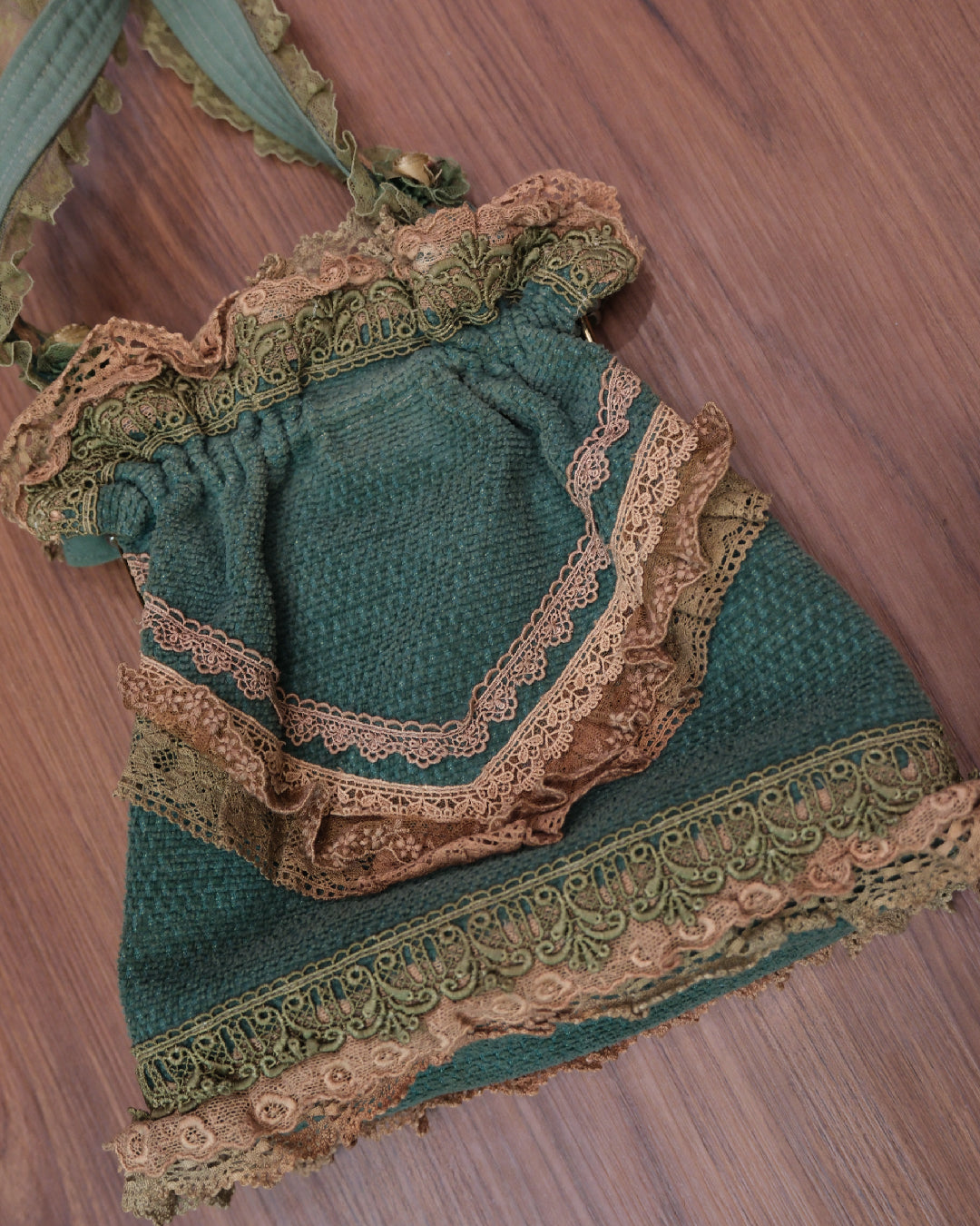 [Japan] Chimaki Garden Floral Shoulder Bag