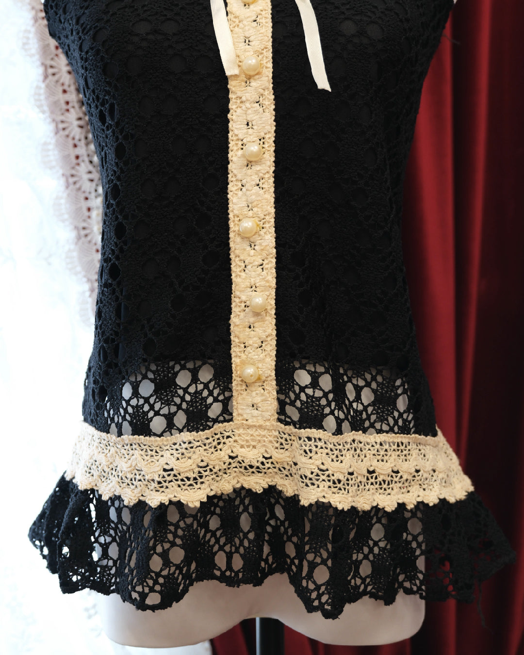 [Hong Kong] Gothic Black Ribbon Camisole