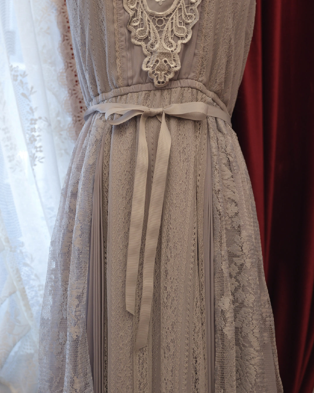 Axes Femme Frozen Lace Dress