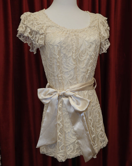 Creamy Lacey Ribbon Double Layers Top