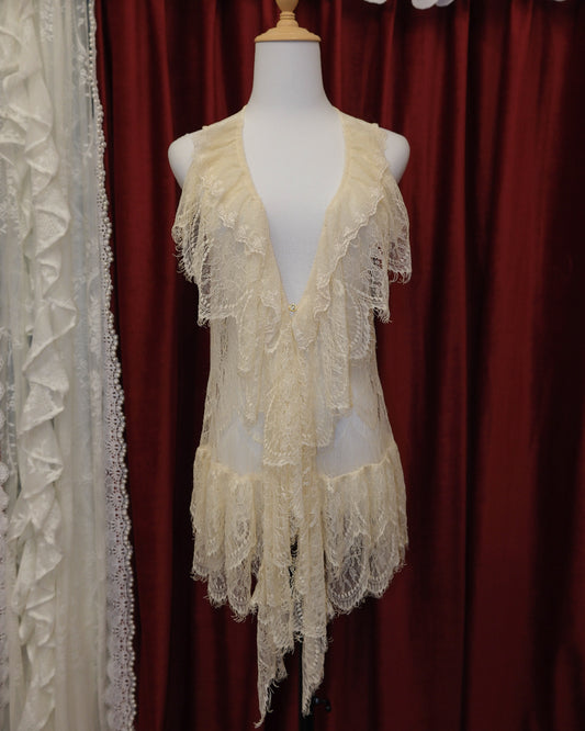 [Axes Femme] Cream Lacey Outer