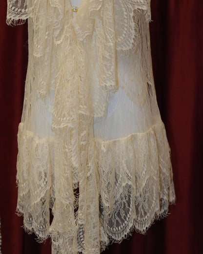 [Axes Femme] Cream Lacey Outer
