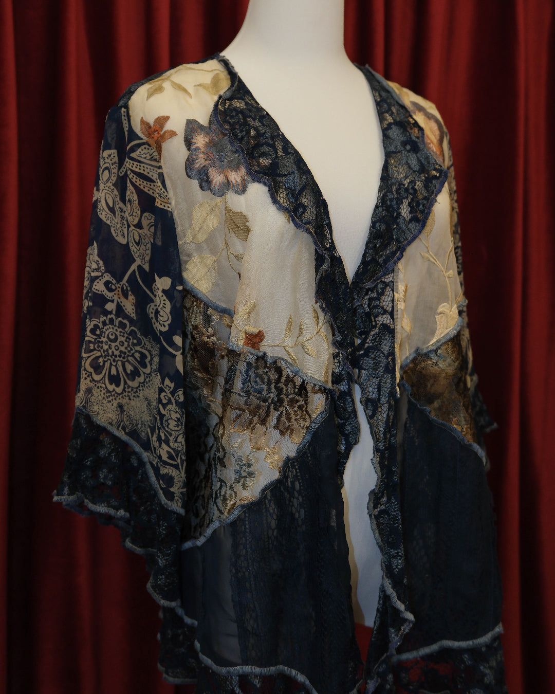 [USA] Indigo Lacey Kimono Outer