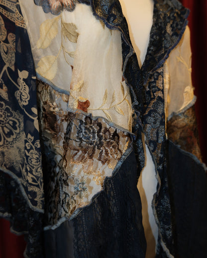 [USA] Indigo Lacey Kimono Outer