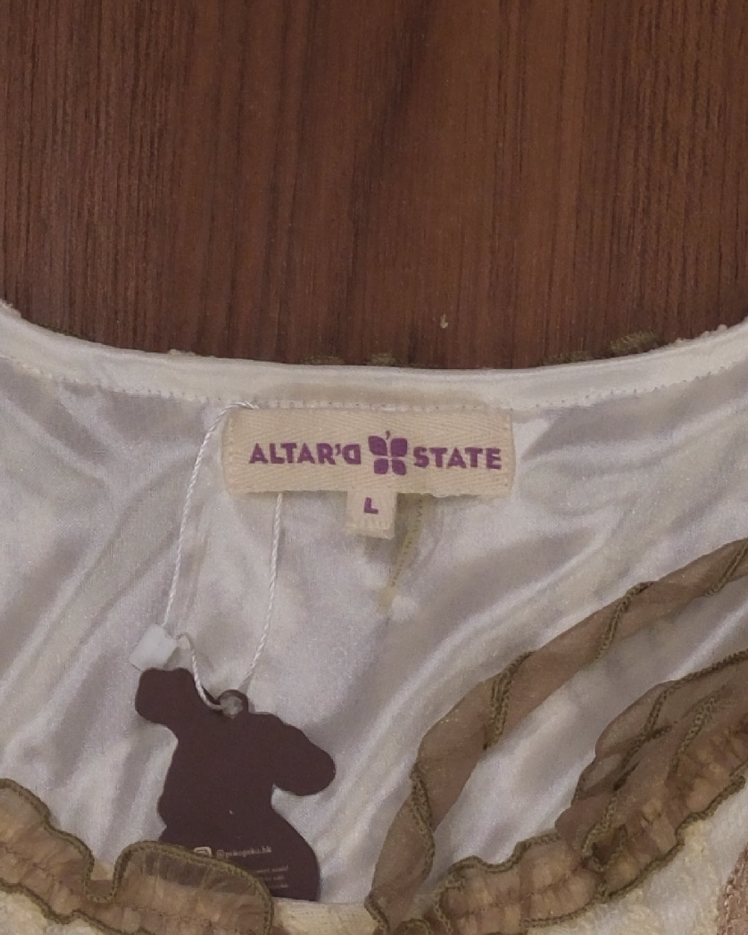 Creamy Bread Lace Dress