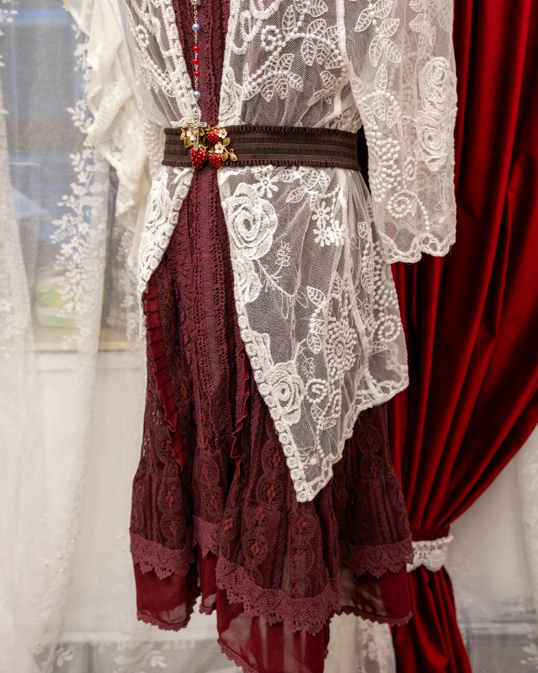 [Set] Cream Medallion Mesh & Mulberry Chiffon