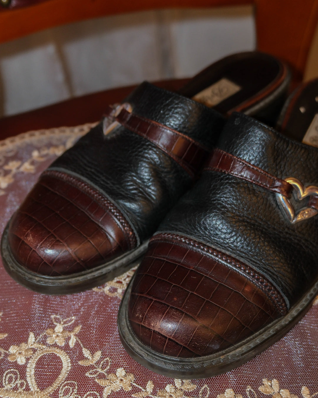 [Italy | USA] Brighton Kelsey Leather Slides