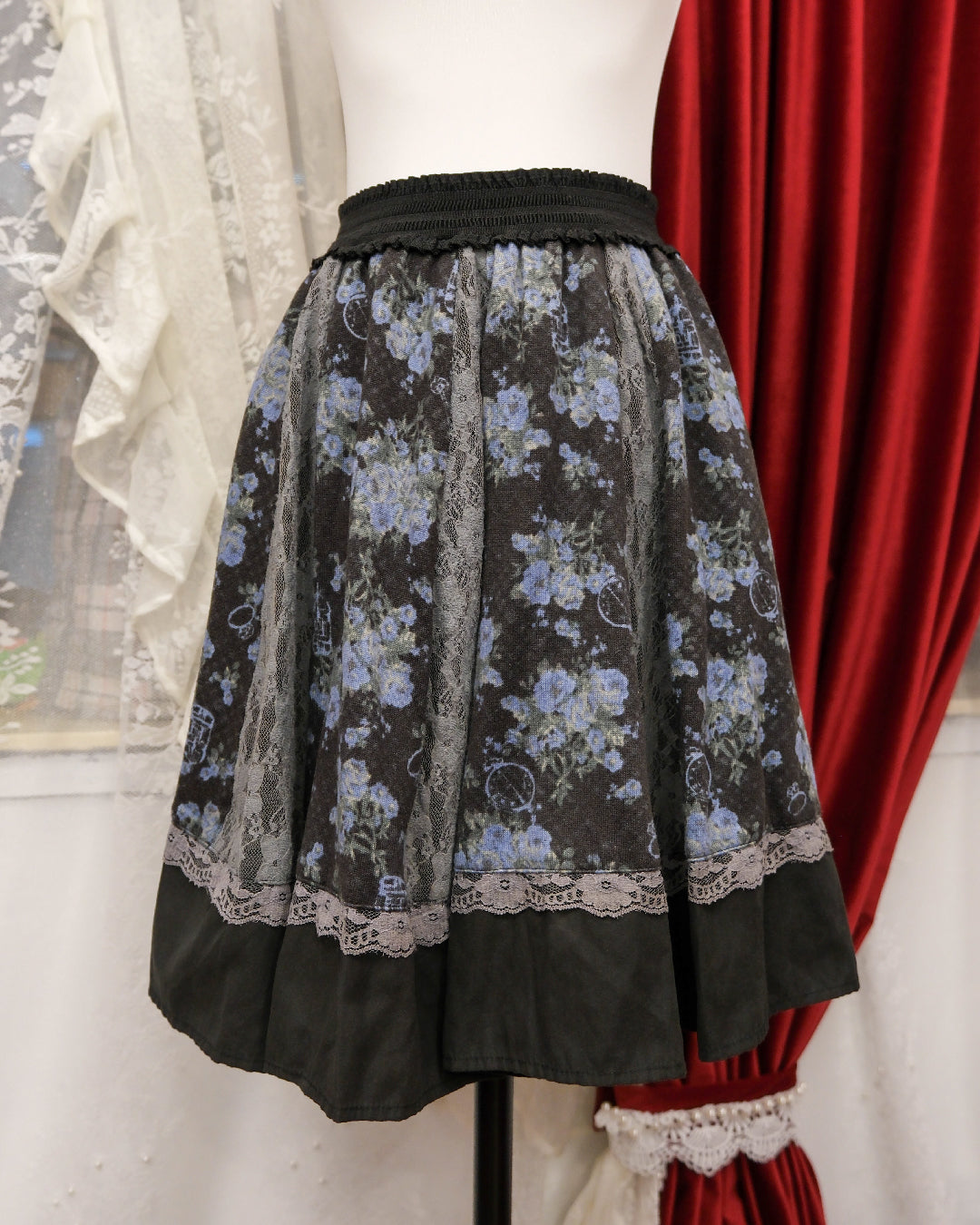 Axes Femme Berry Floral Skirt