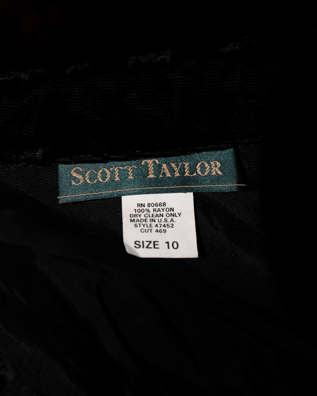 [USA] Scott Taylor Velvet Crop Jacket