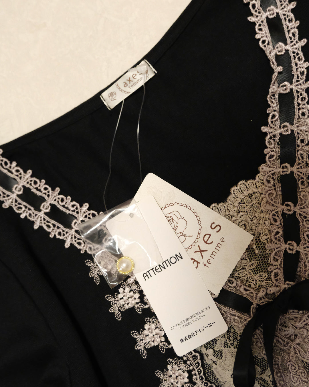 [Axes Femme] Gothic Lace Top