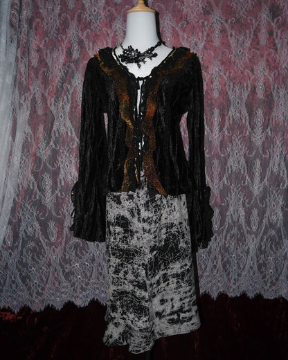 [USA] Golden Ruffle Velvet Outer