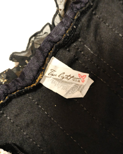 [USA] Golden Ruffle Velvet Outer