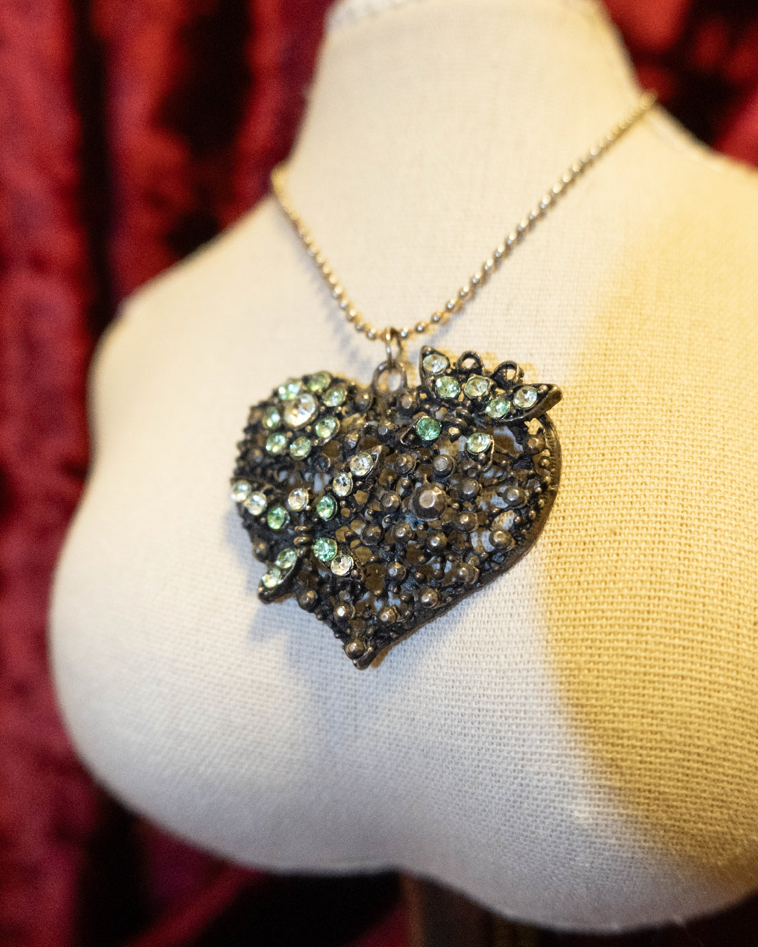 [France] Parakeet Heart Necklace