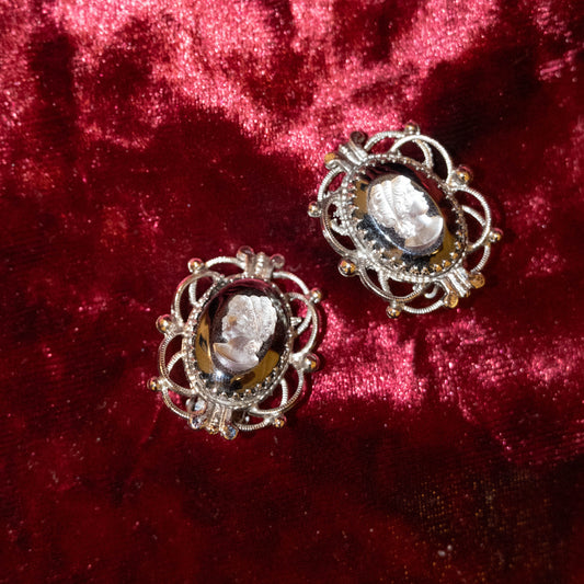 [France] Glass Cameo Ear Clips