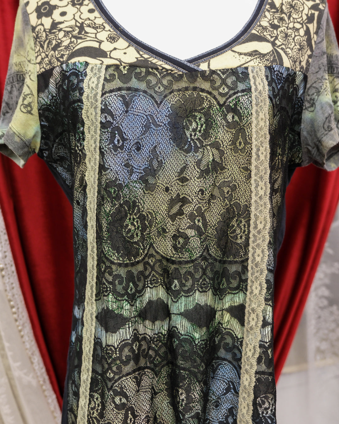 [USA] Vanilla Sugar Floral Grunge Top