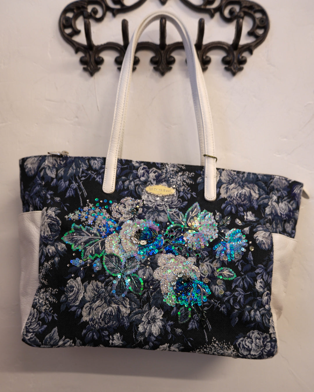 [Japan] Think Bee! Bianco Sequined Tapestry Tote Bag