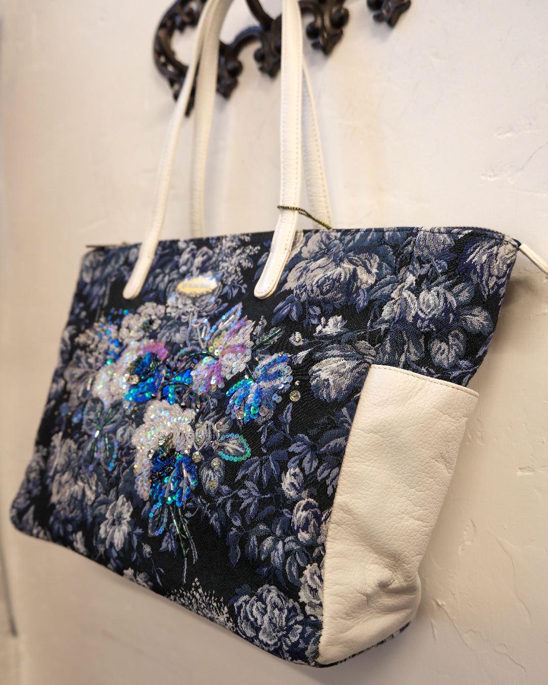 [Japan] Think Bee! Bianco Sequined Tapestry Tote Bag