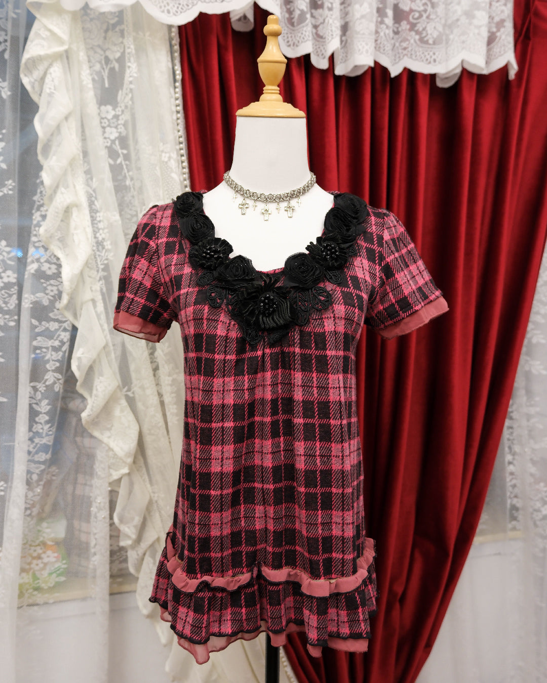 Axes Femme Magenta Plaid Rosy Top
