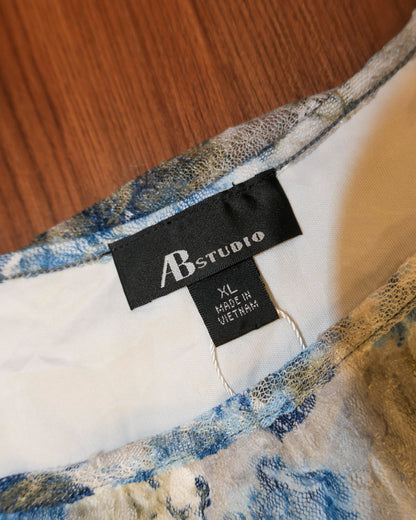 [Vietnam] Blue Rose Layers Top