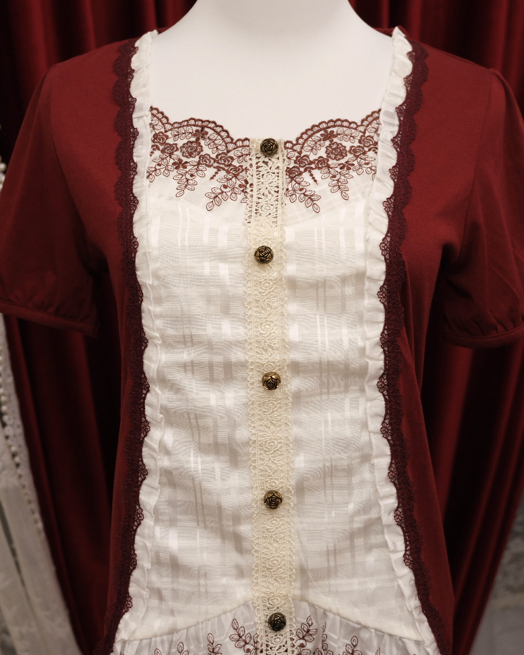Axes Femme Cherry Top