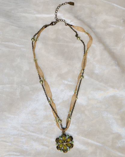 [USA] Mossy Ribbon Necklace