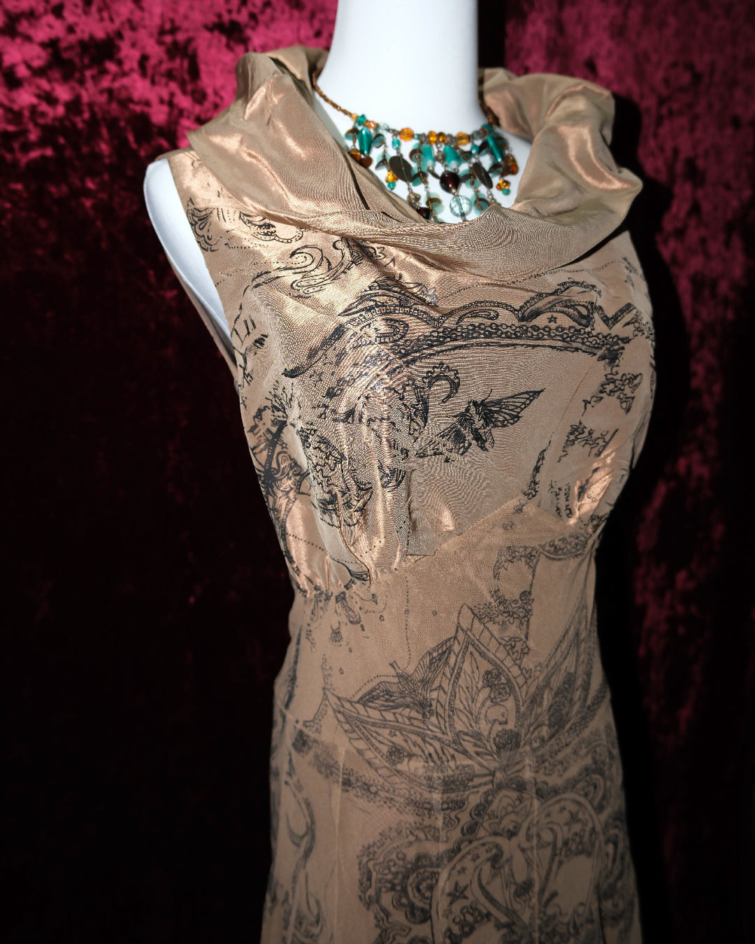 [Italy] Beige Toile Dress with Hooded Neckline