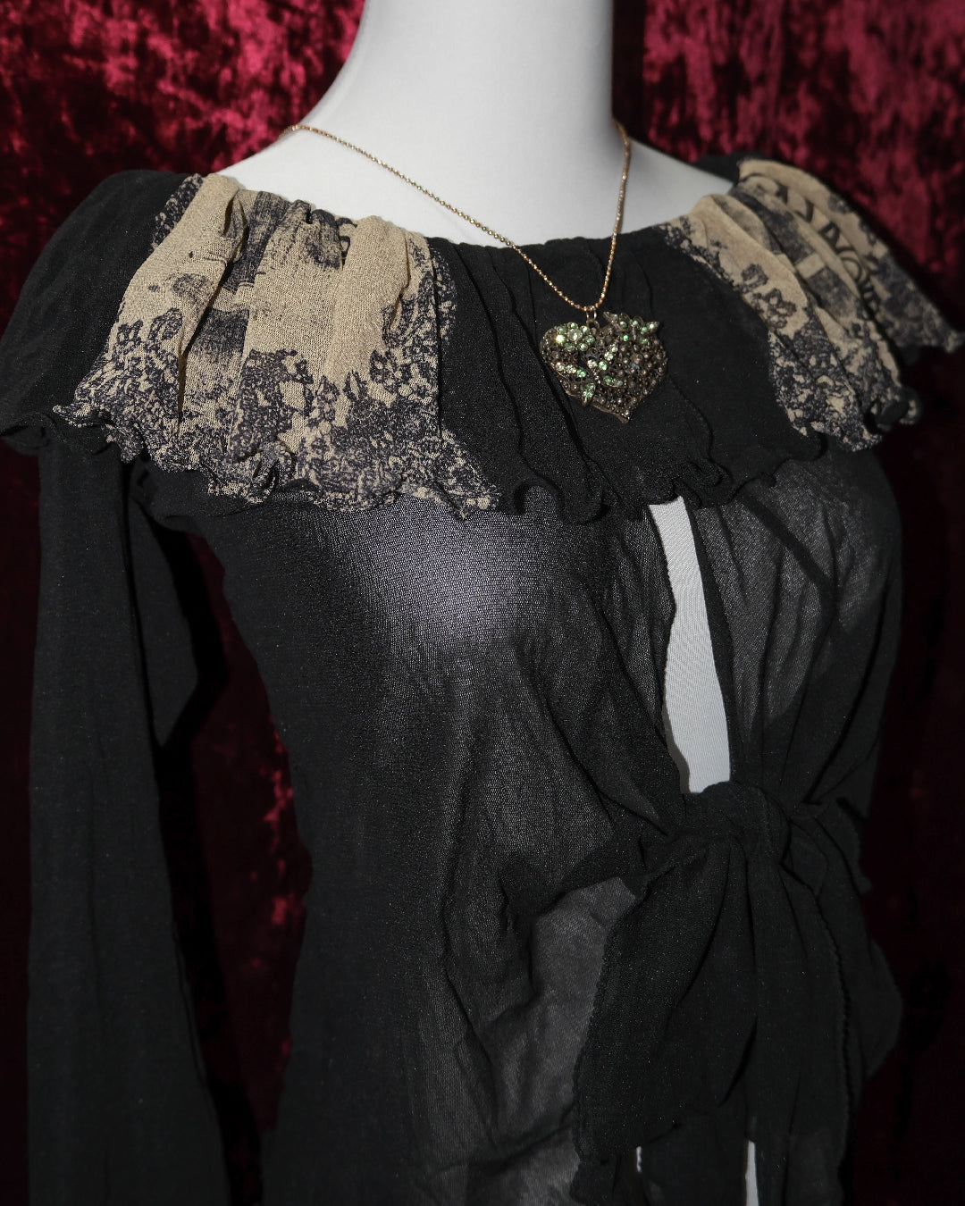[Italy] Nightshade Raven Mesh Tie-Front Shrug