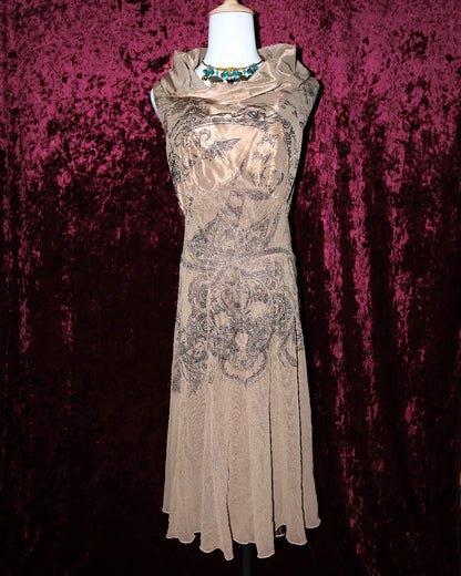 [Italy] Beige Toile Dress with Hooded Neckline