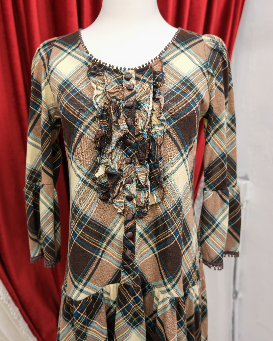 [Korea] Brownie Bee Plaid Top