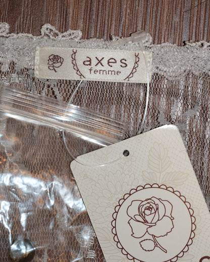 Axes Femme Cloud Grey Lace Outer
