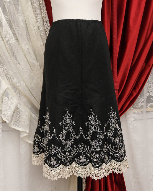 [Japan] L'est Rose Gothic Pattern Skirt
