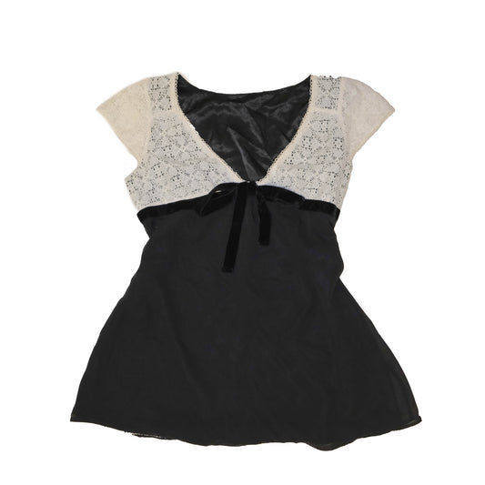 Queen Patch Dress Top